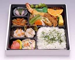 「にぎやか」様々なシーンで愛用されるお弁当