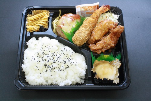 トマチー・から揚げ･海老フライ弁当